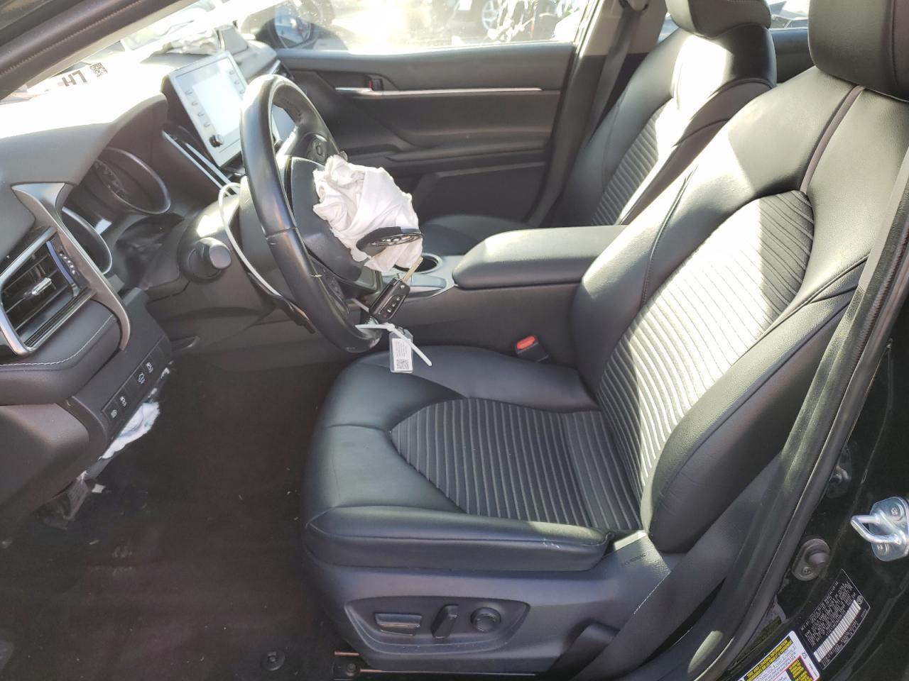 2022 Toyota Camry - Image 7