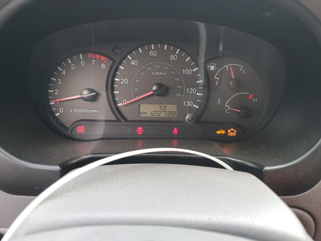 2003 Hyundai Accent - Image 9