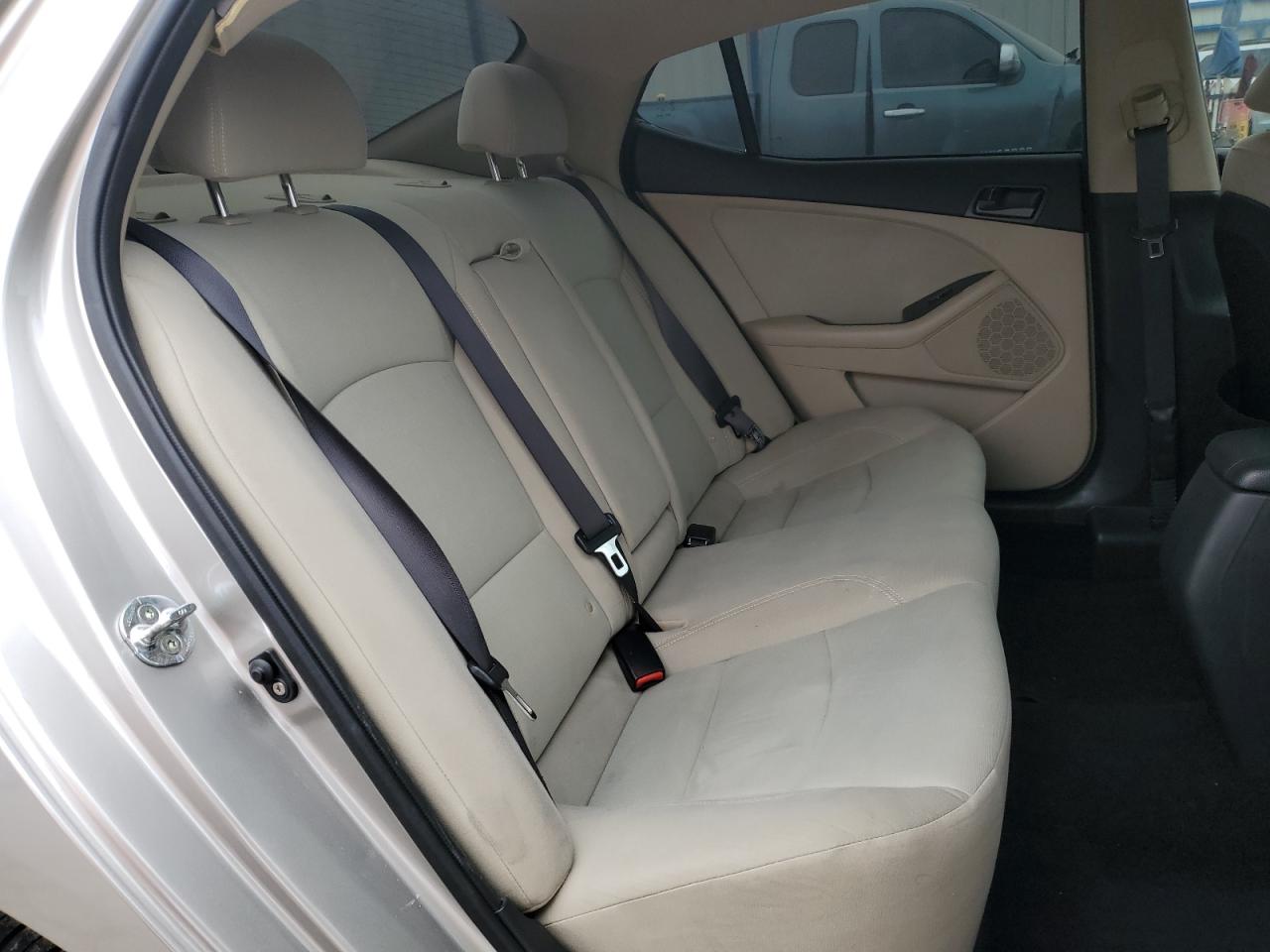 2015 Kia Optima - Image 10