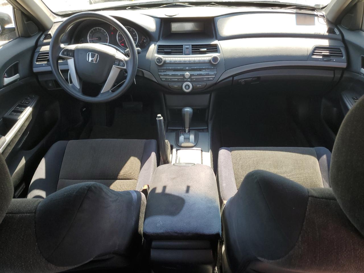2010 Honda Accord - Image 8