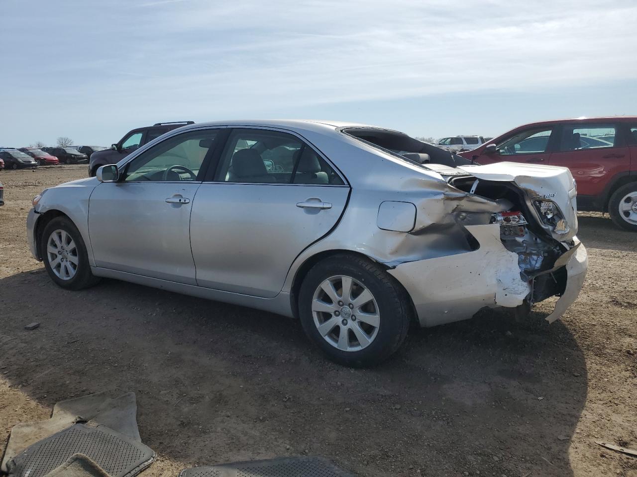 2009 Toyota Camry - Image 2