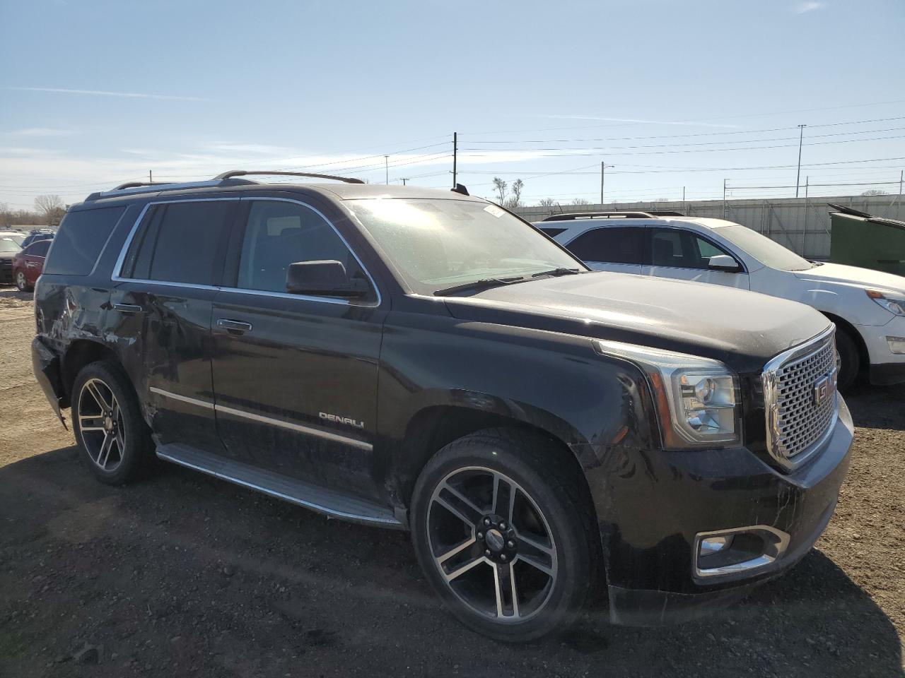 2015 GMC Yukon - Image 4