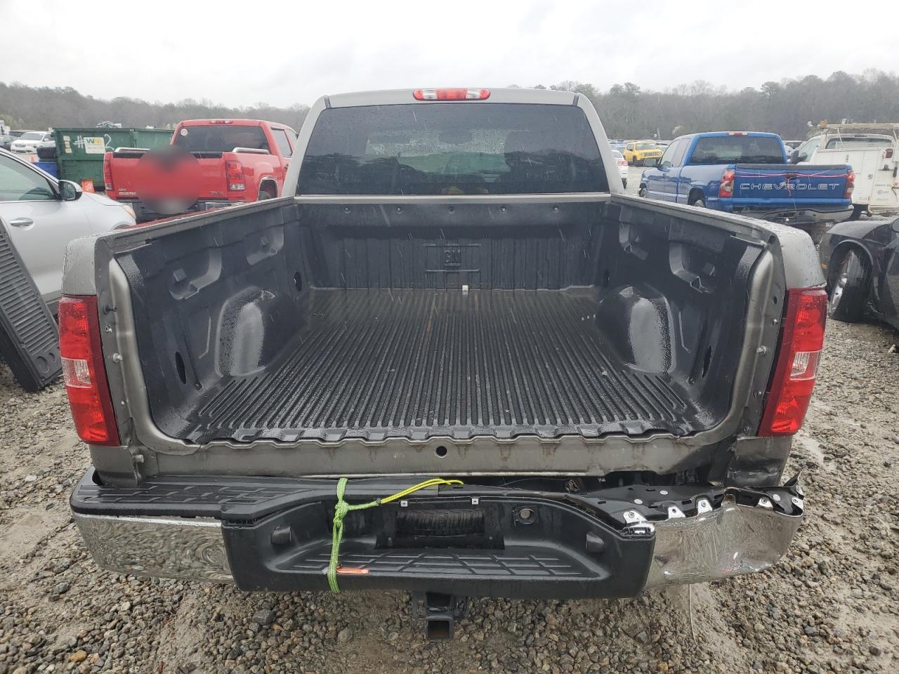 2013 Chevrolet Silverado - Image 6