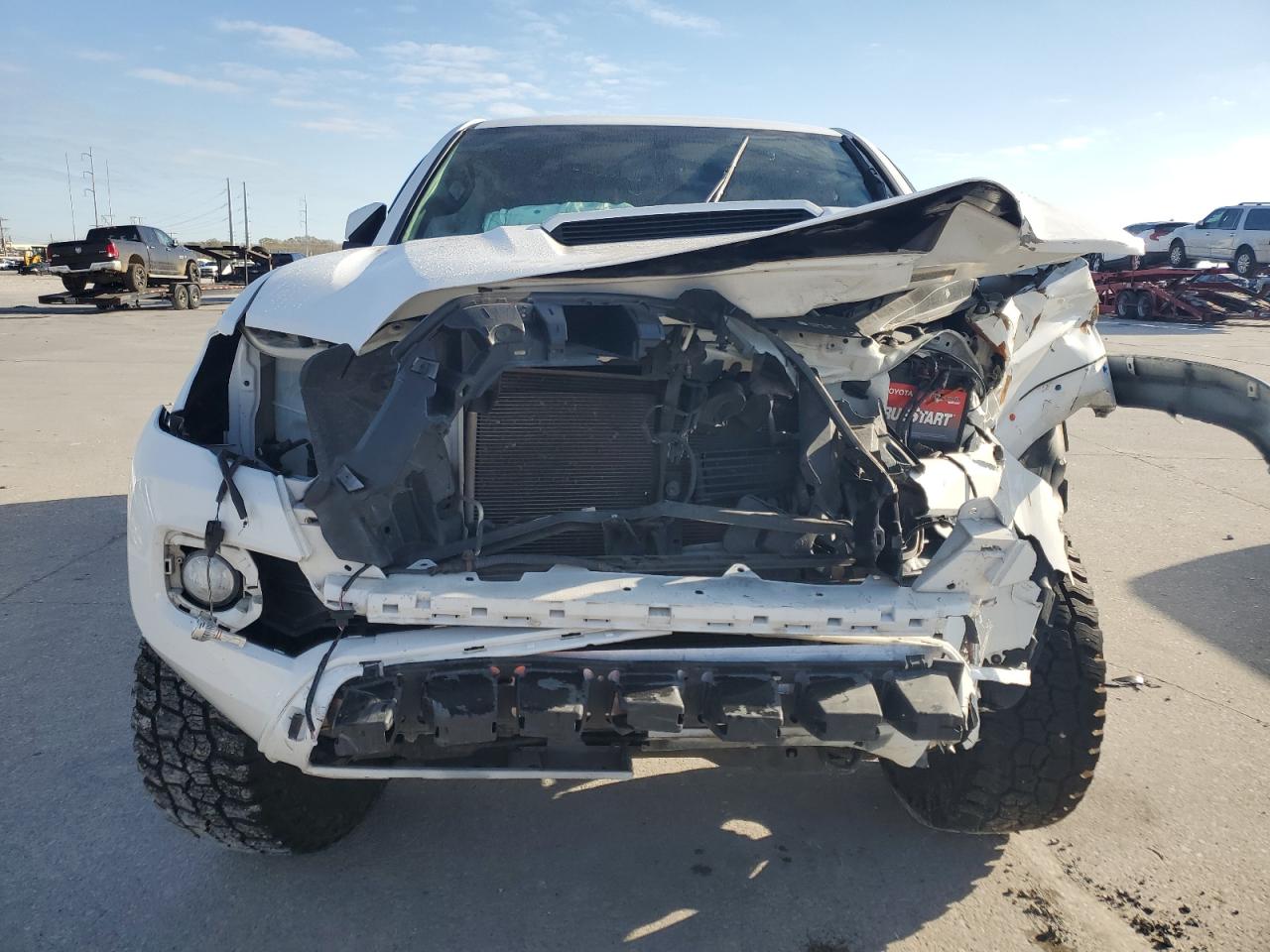 2017 Toyota Tacoma - Image 5