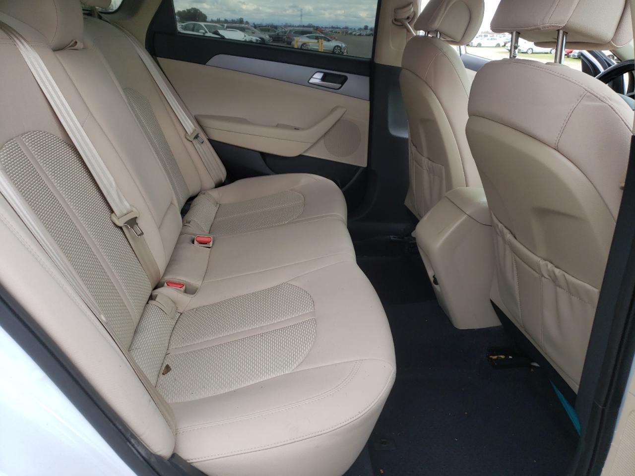 2016 Hyundai Sonata - Image 10