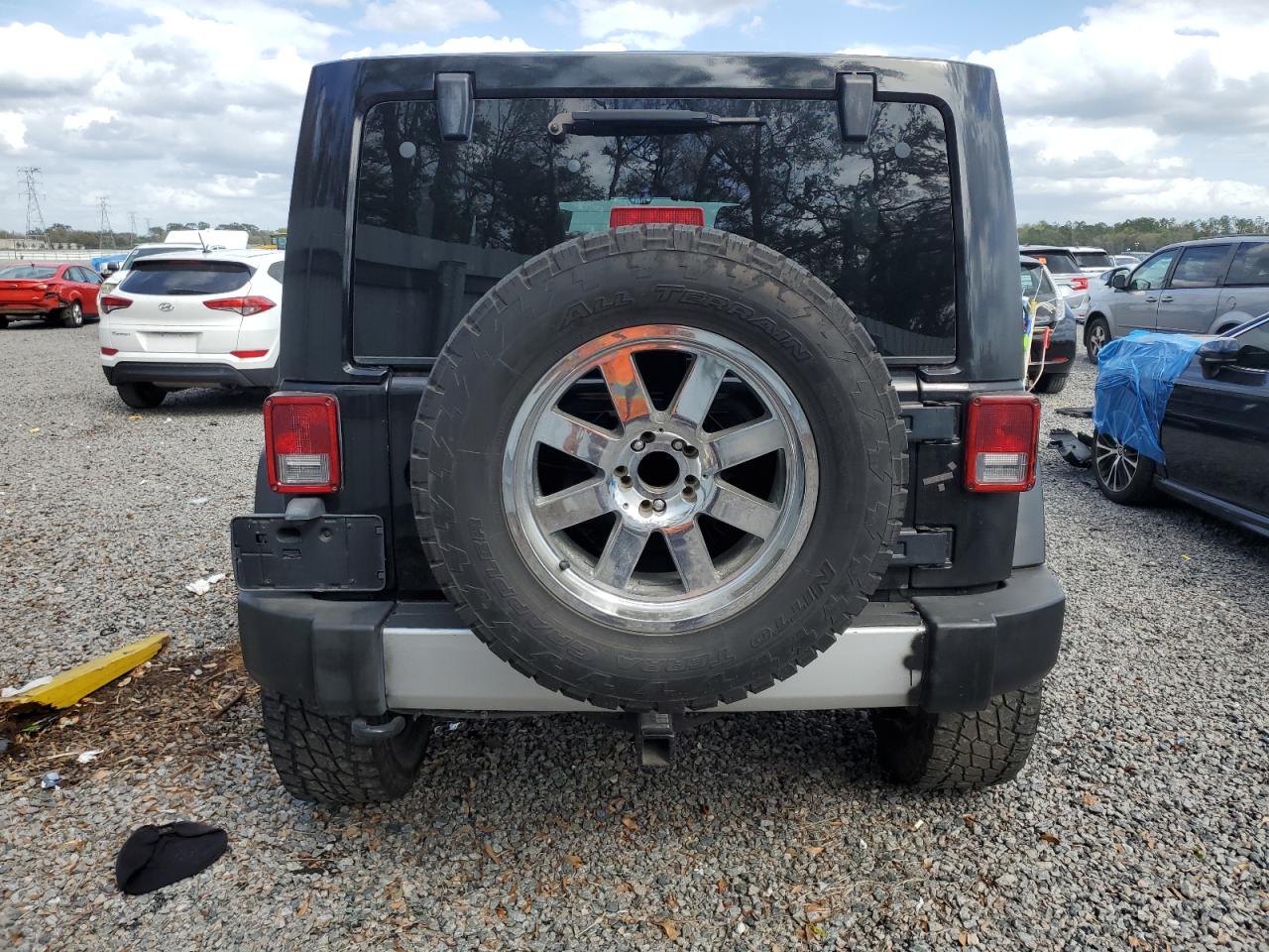 2012 Jeep Wrangler - Image 6