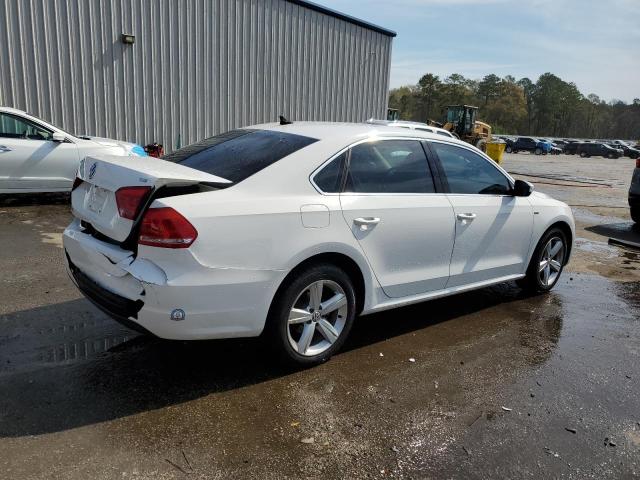  VOLKSWAGEN PASSAT 2015 White
