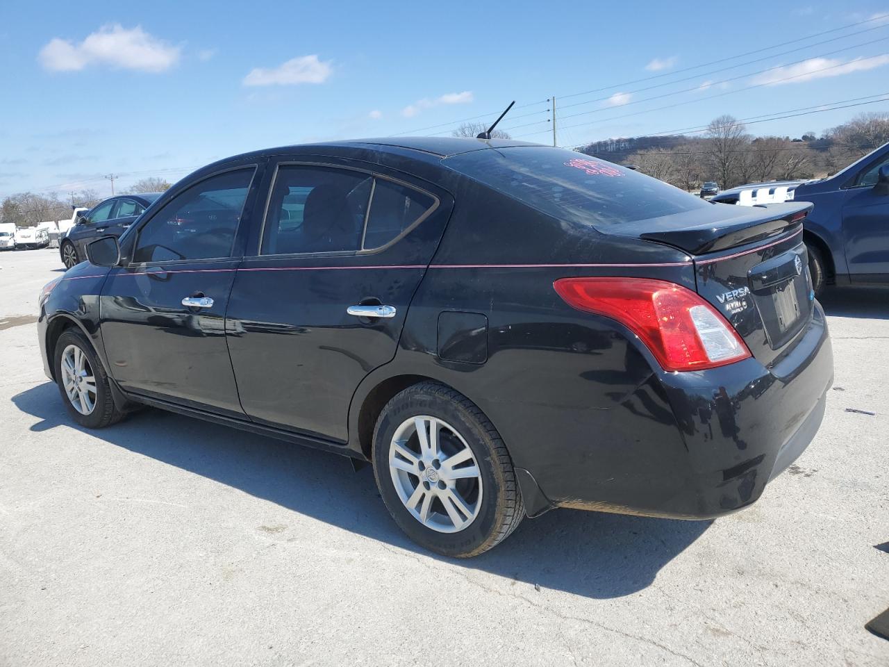 2015 Nissan Versa - Image 2
