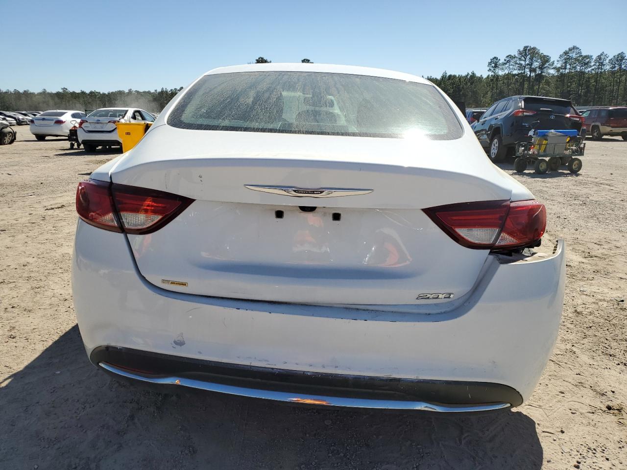 2016 Chrysler 200 - Image 6