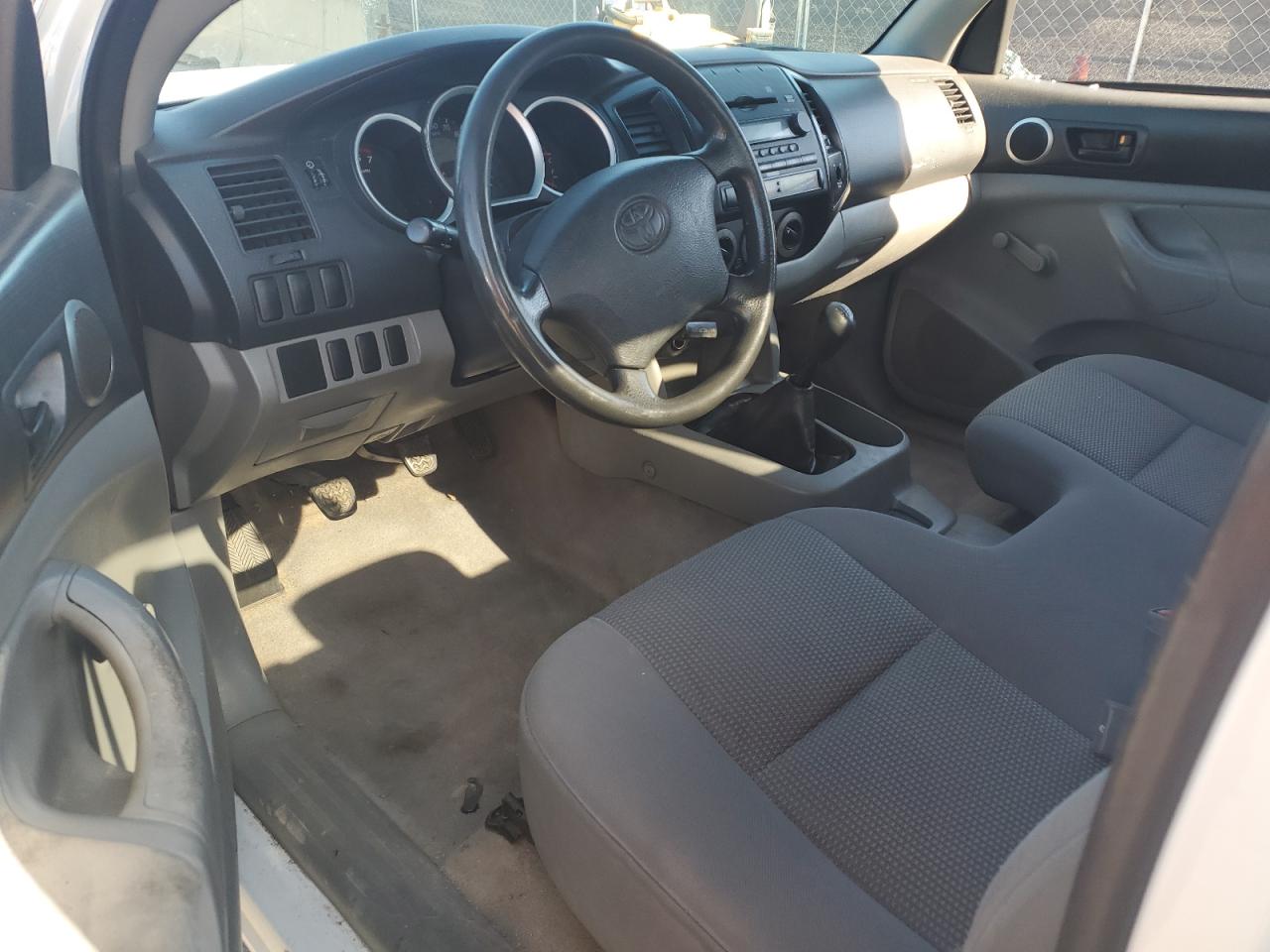 2005 Toyota Tacoma - Image 8