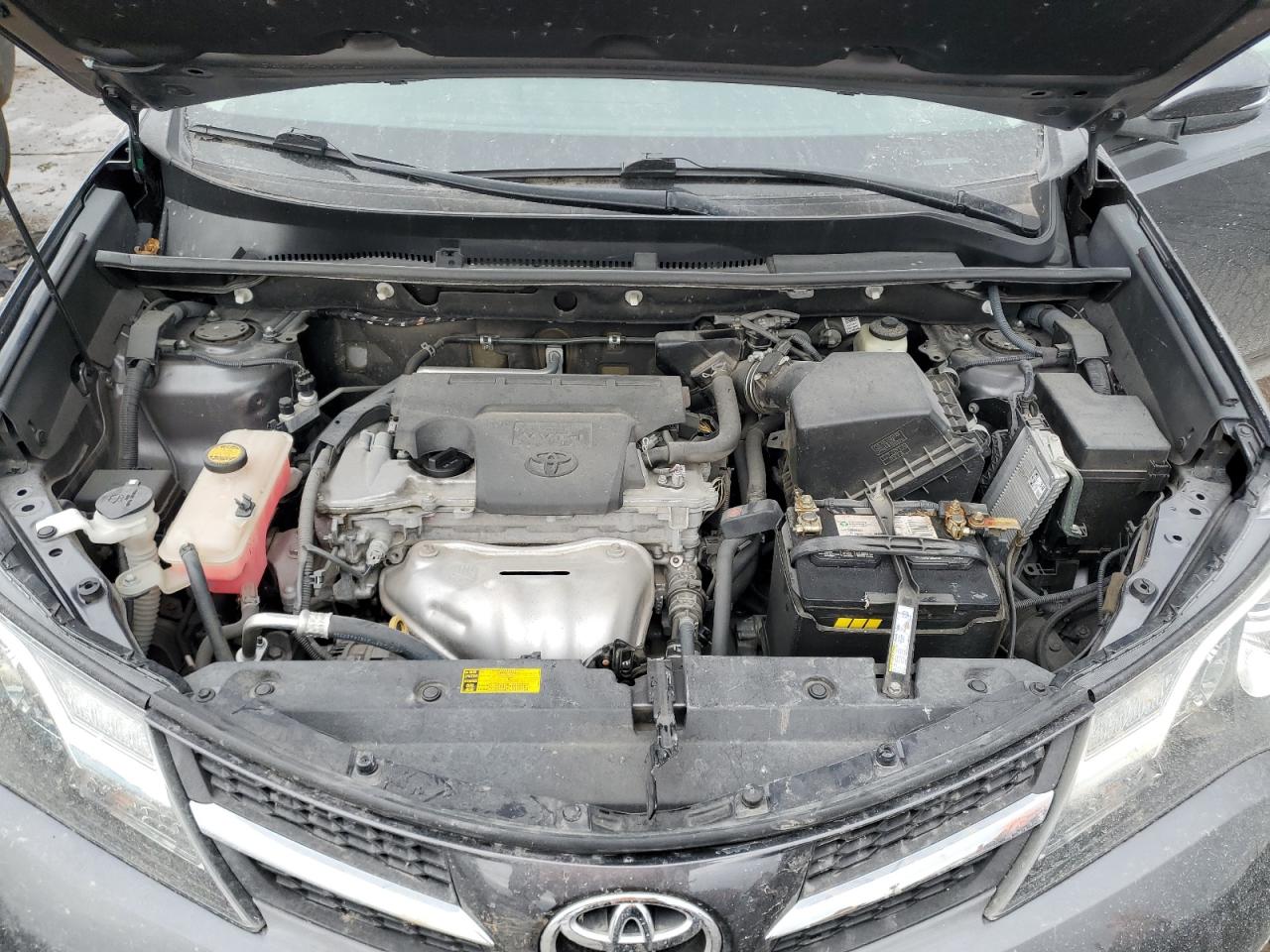 2015 Toyota RAV 4 - Image 12