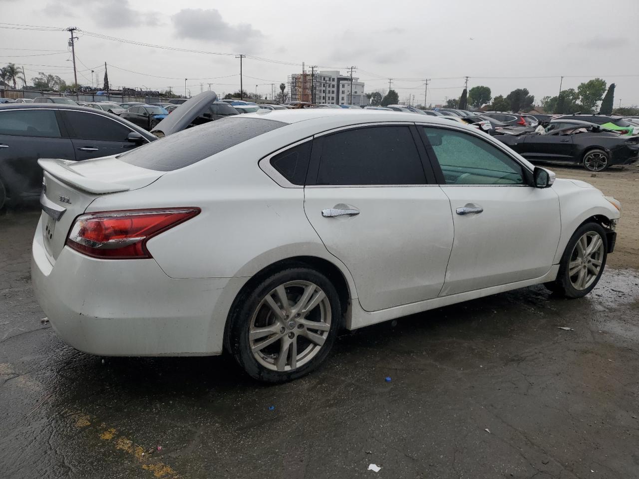 2013 Nissan Altima - Image 3