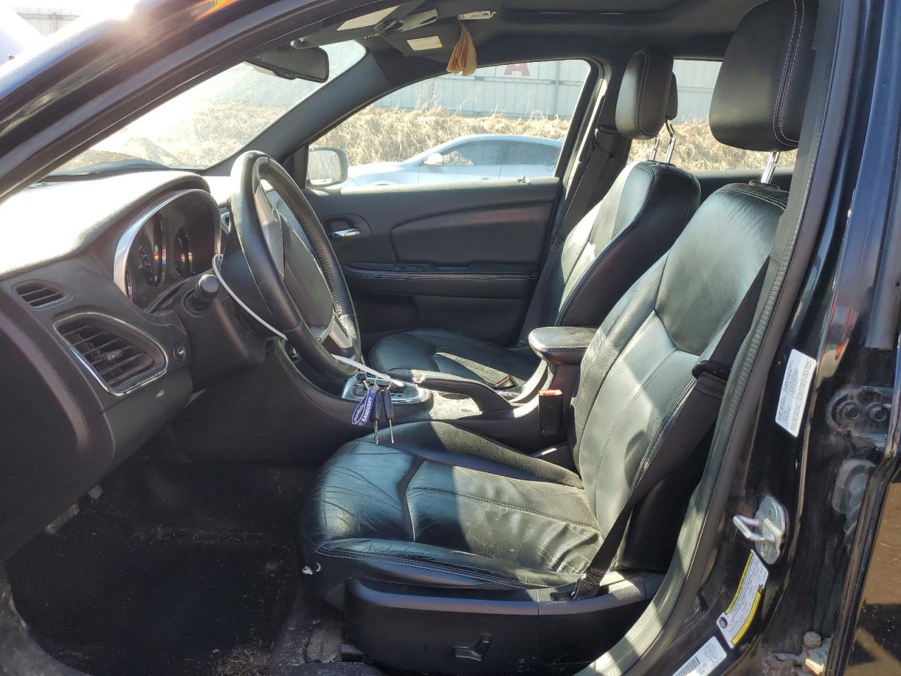 2012 Chrysler 200 - Image 7
