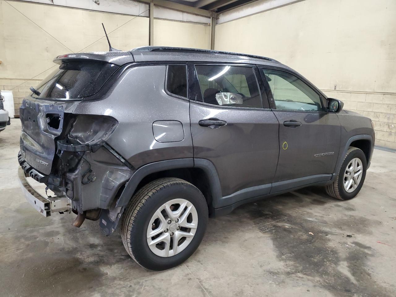 2018 Jeep Compass - Image 3