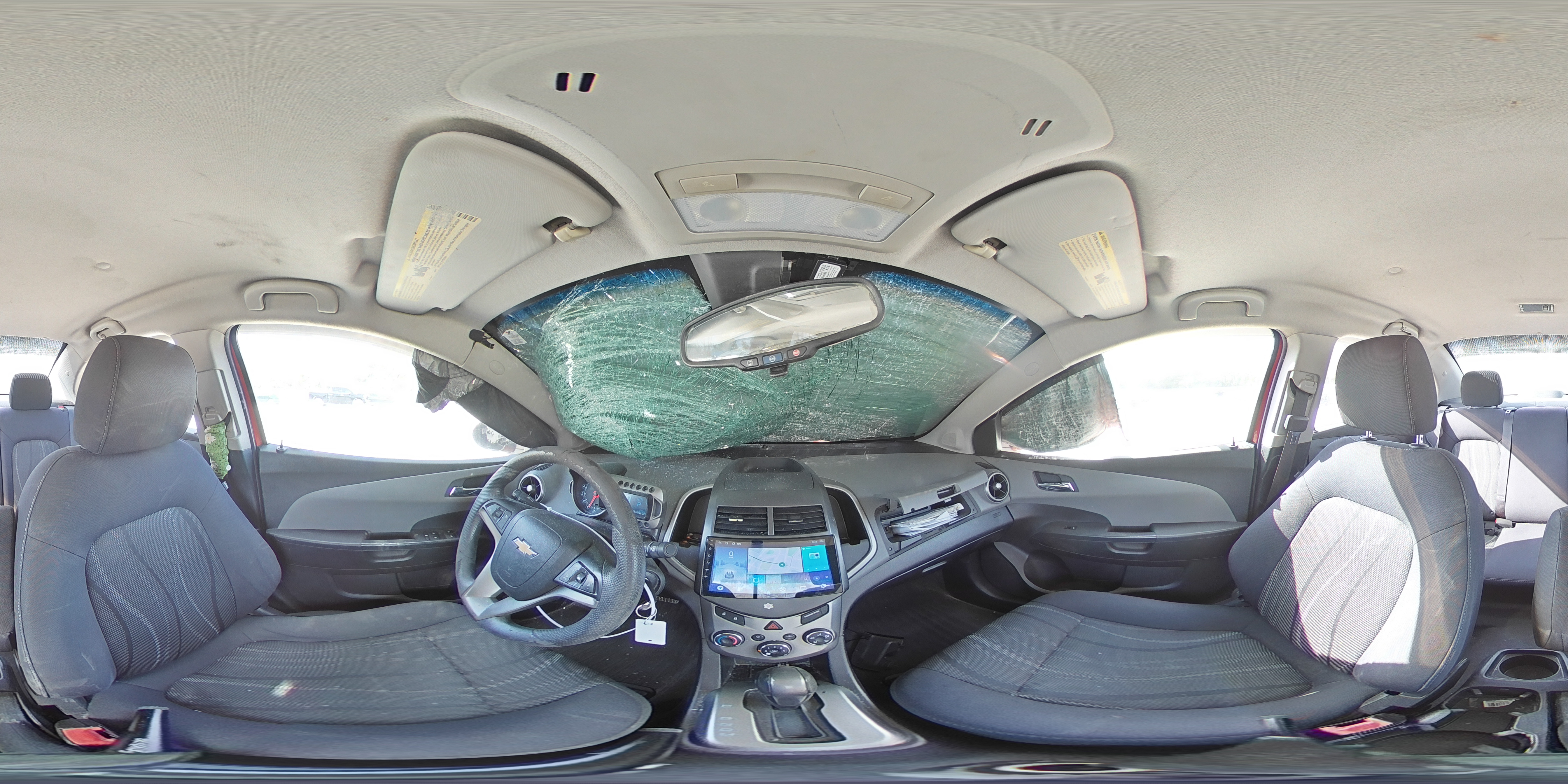 2013 Chevrolet Sonic - Image 13