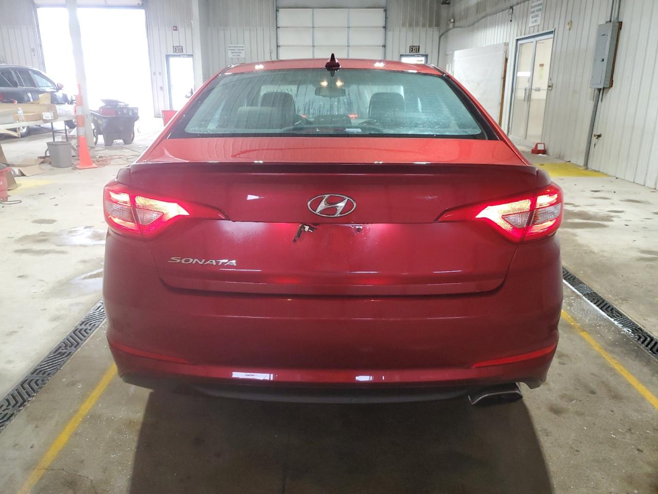 2015 Hyundai Sonata - Image 6