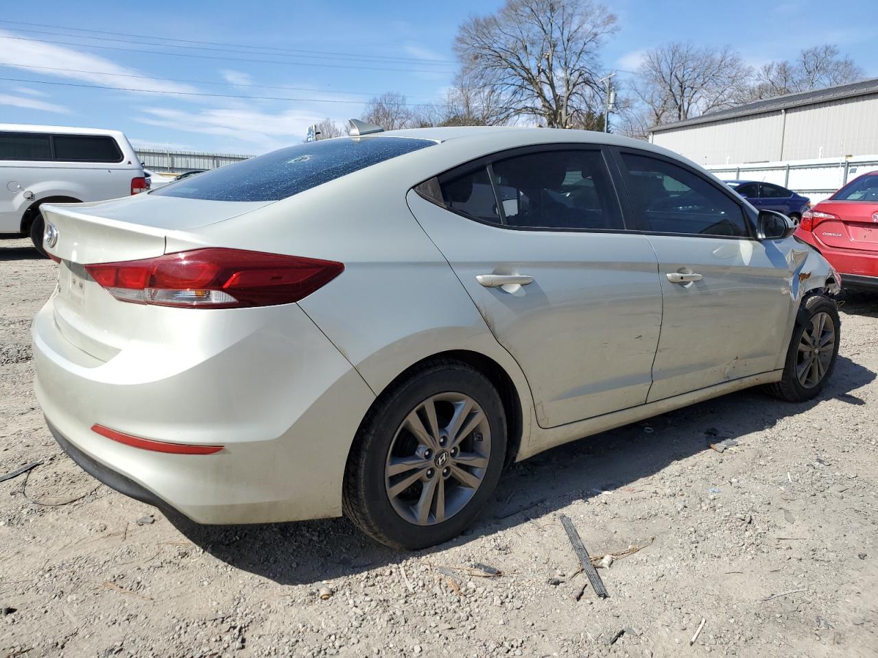 2017 Hyundai Elantra - Image 3