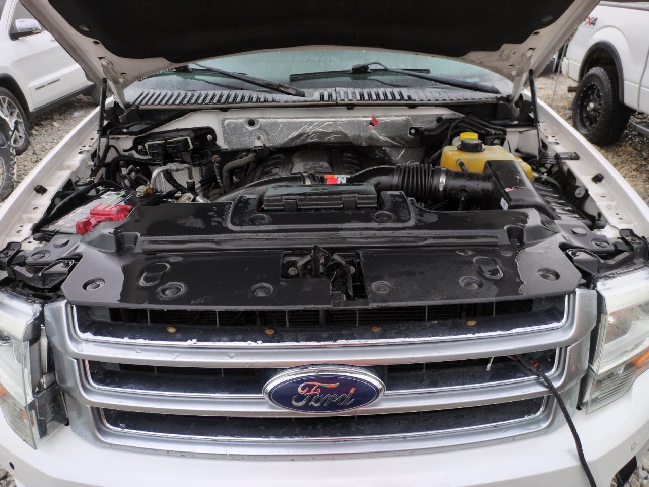 2016 Ford Expedition - Image 12