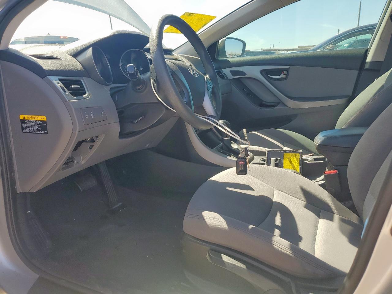 2015 Hyundai Elantra - Image 7