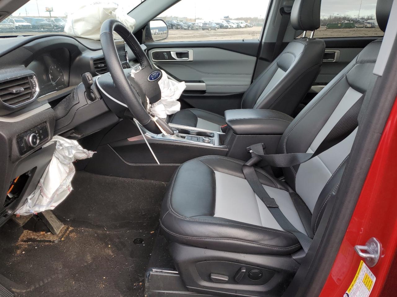 2023 Ford Explorer - Image 7