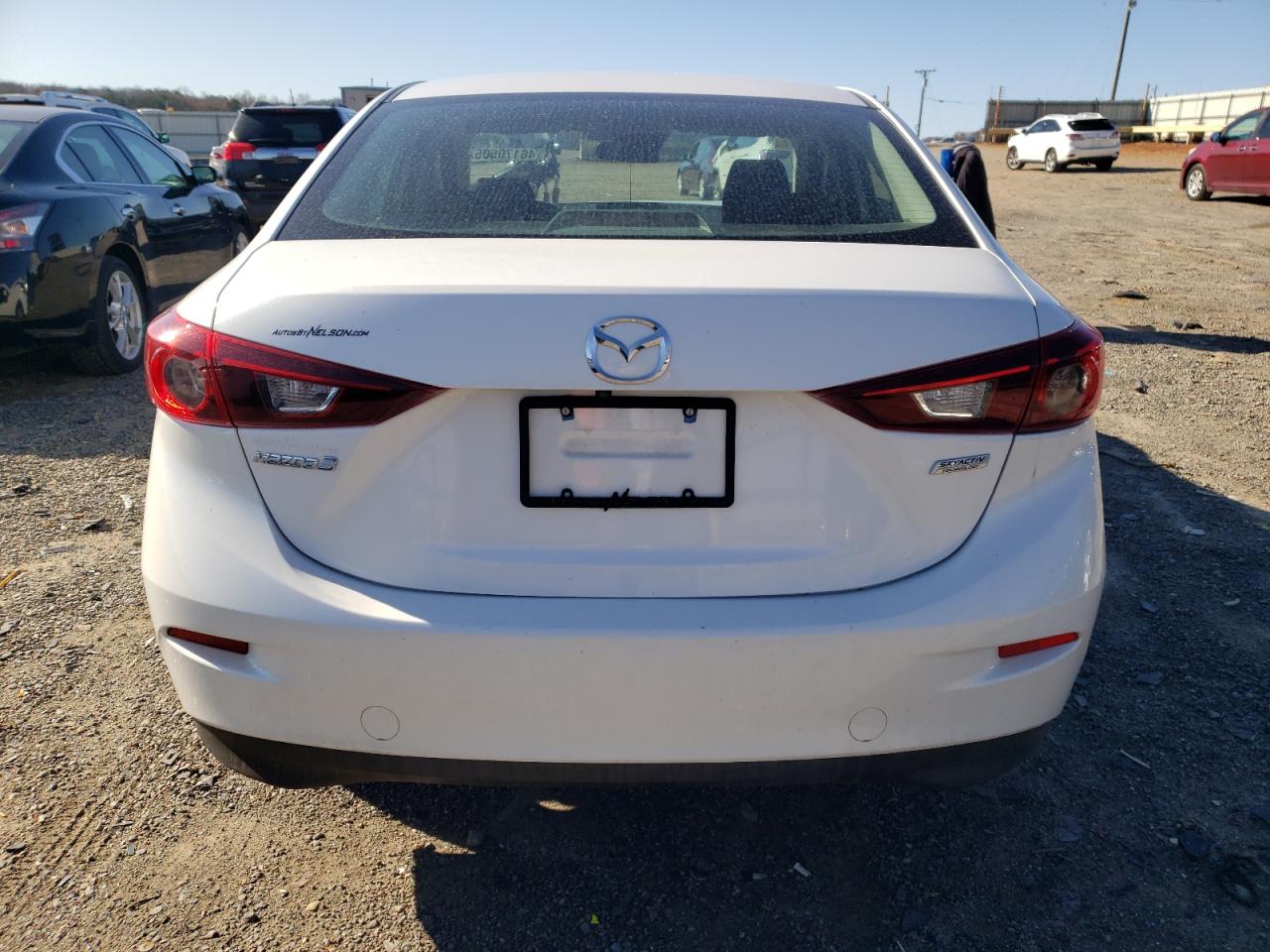 2018 Mazda 3 - Image 6