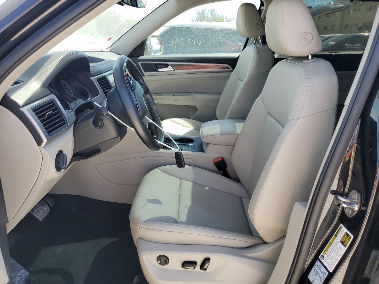 2019 Volkswagen Atlas Se VIN: 1V2WR2CA9KC608647 Lot: 48336245