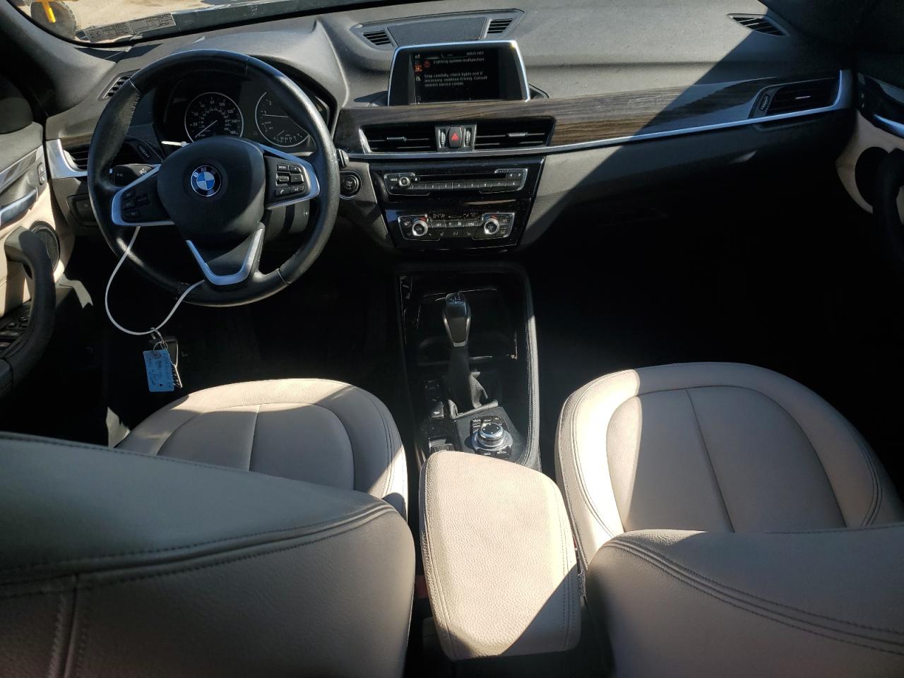 2016 BMW X1 - Image 8
