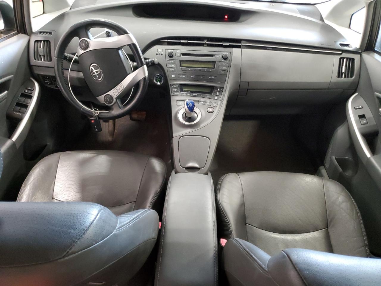 2011 Toyota Prius - Image 8
