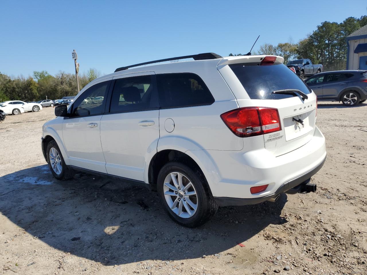 2016 Dodge Journey - Image 2