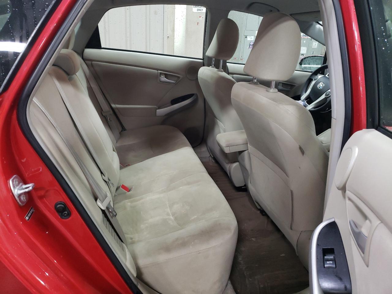 2011 Toyota Prius - Image 10