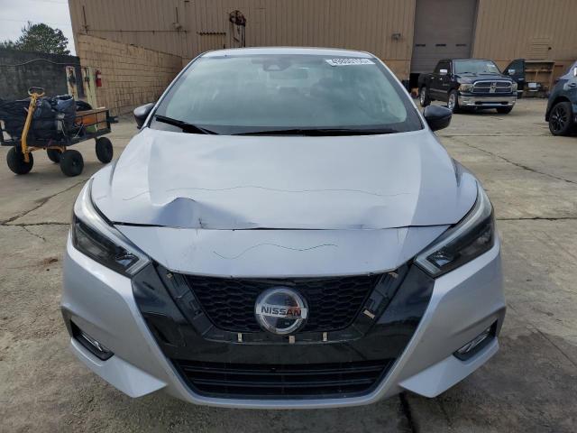  NISSAN VERSA 2020 Сріблястий