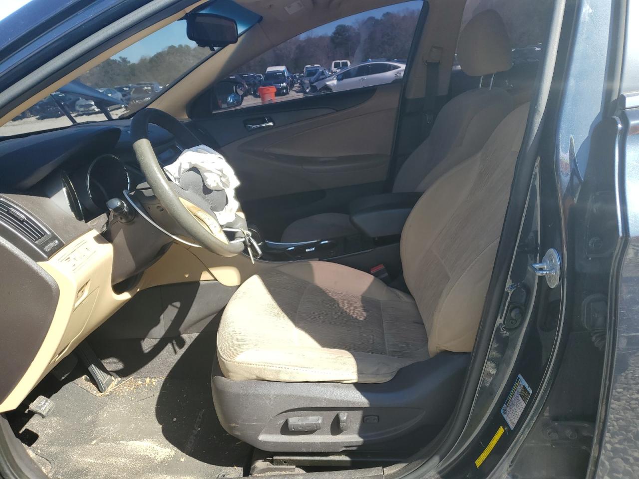 2013 Hyundai Sonata - Image 7