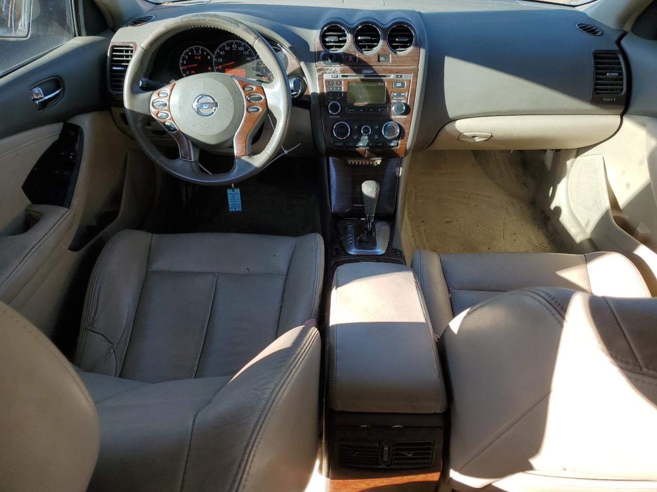 2011 Nissan Altima - Image 8