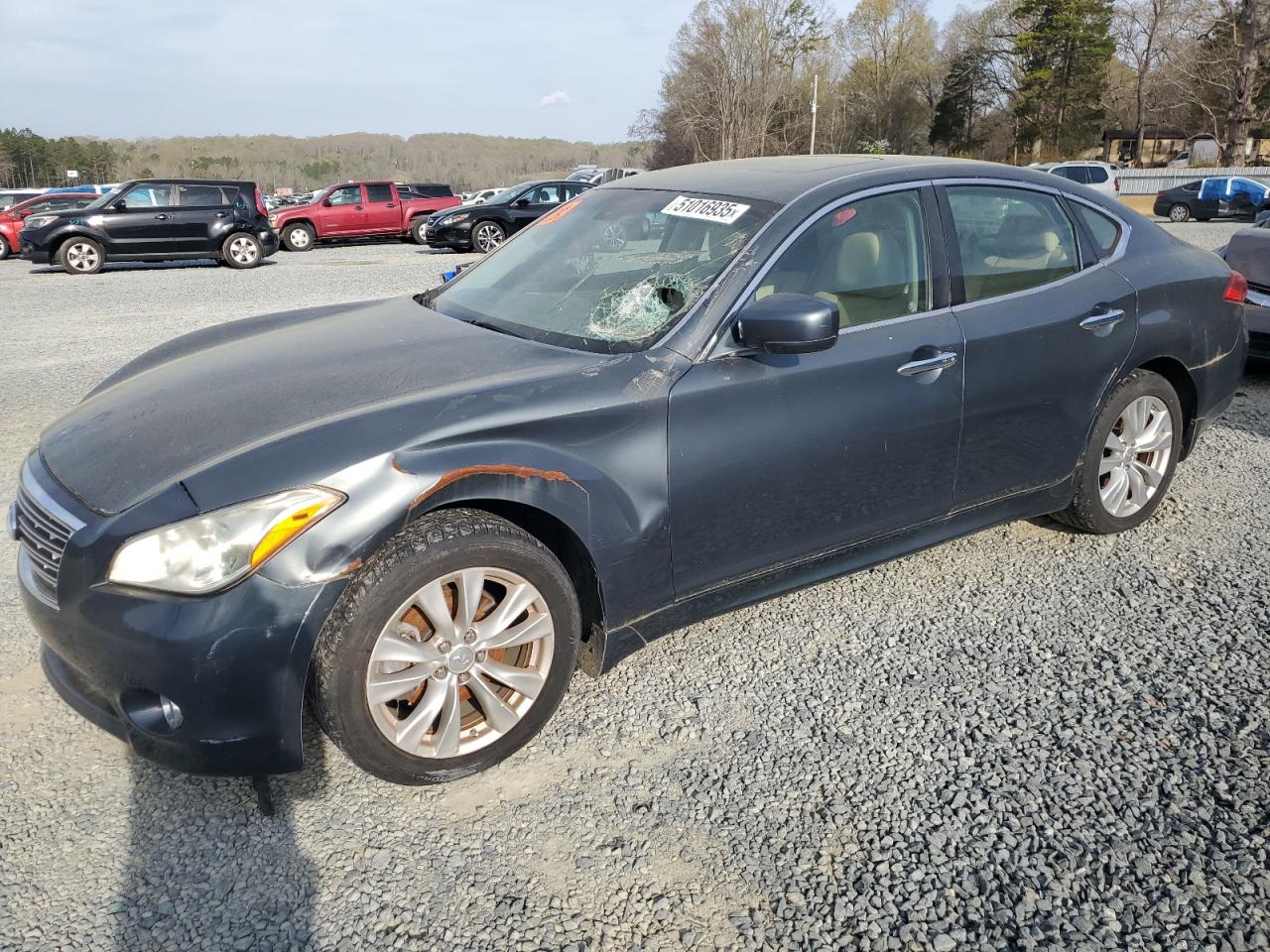 2011 INFINITI M37