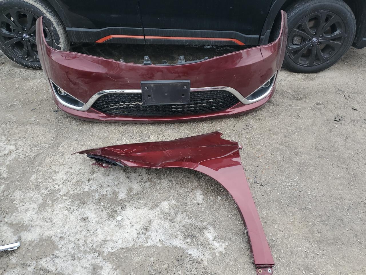 2018 Chrysler Pacifica - Image 13