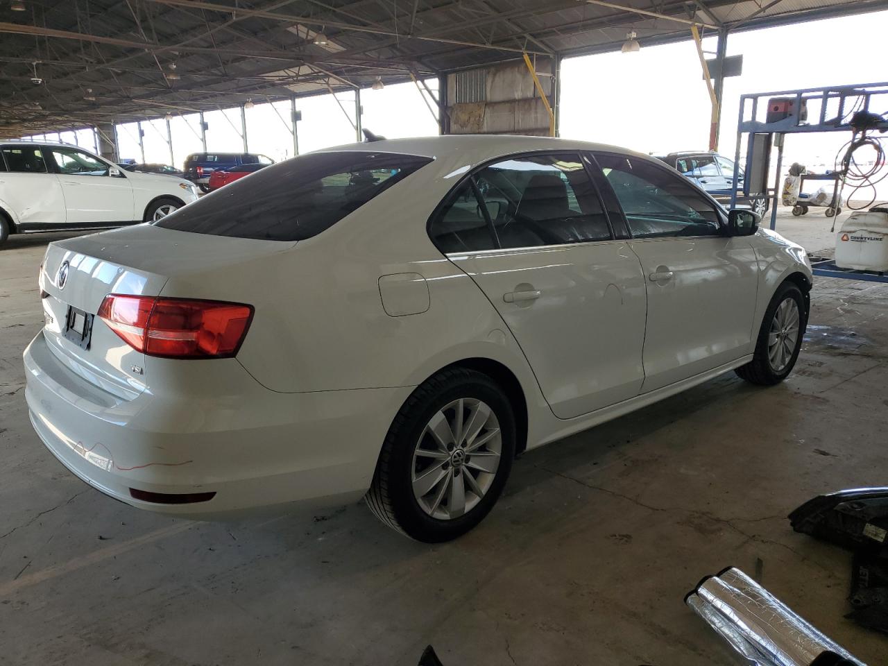 2015 Volkswagen Jetta - Image 3