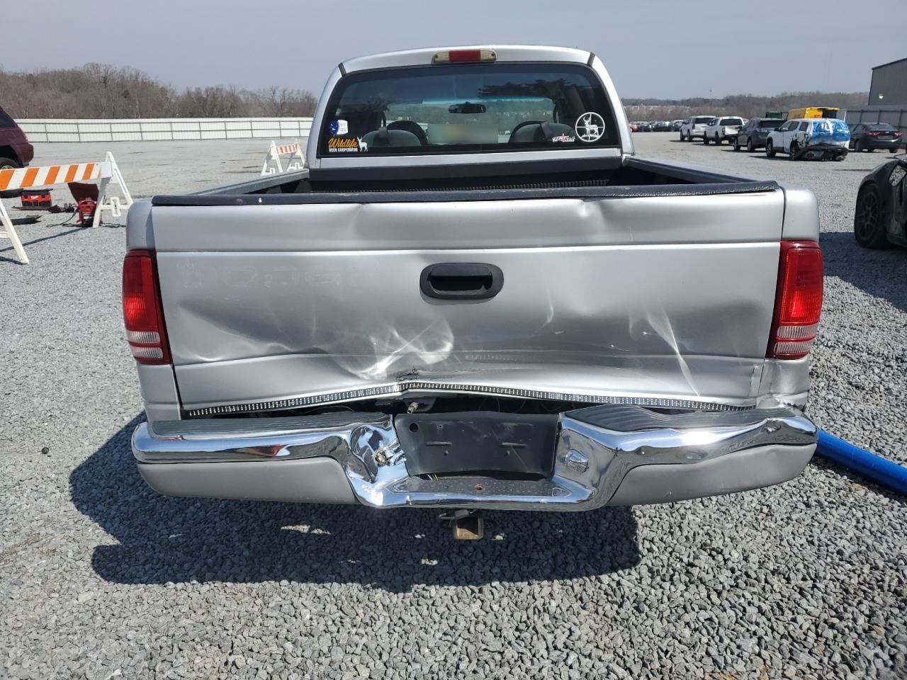 2001 Dodge Dakota - Image 6