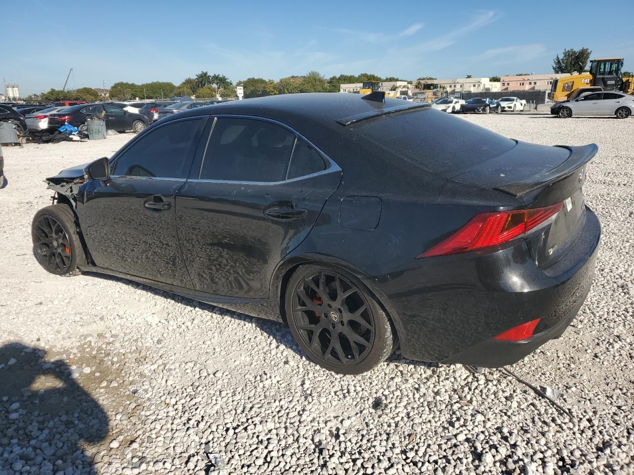 2018 Lexus IS - Image 2