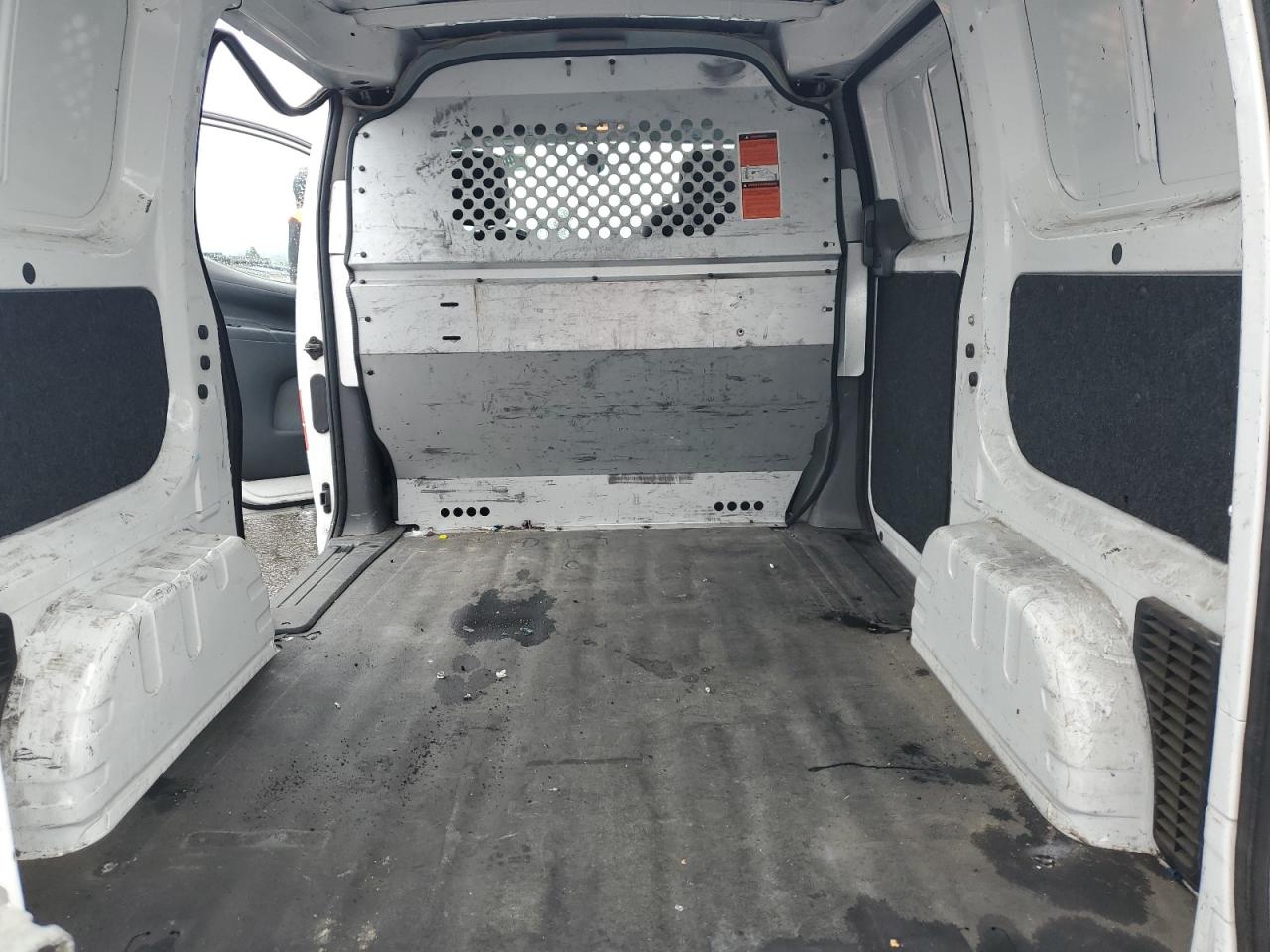 2015 Nissan Nv200 2.5S VIN: 3N6CM0KN3FK710180 Lot: 46567175