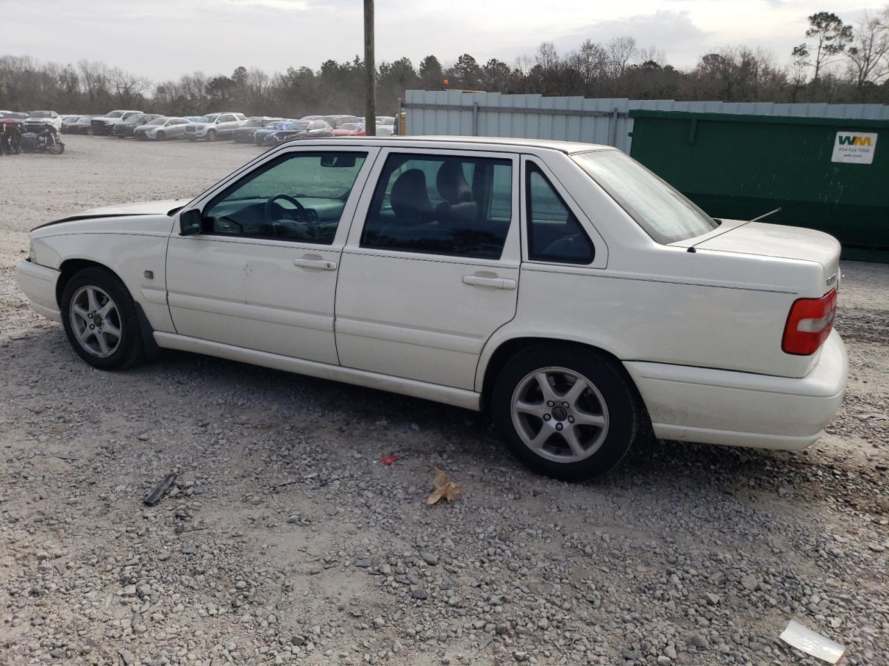2000 Volvo S70 - Image 2