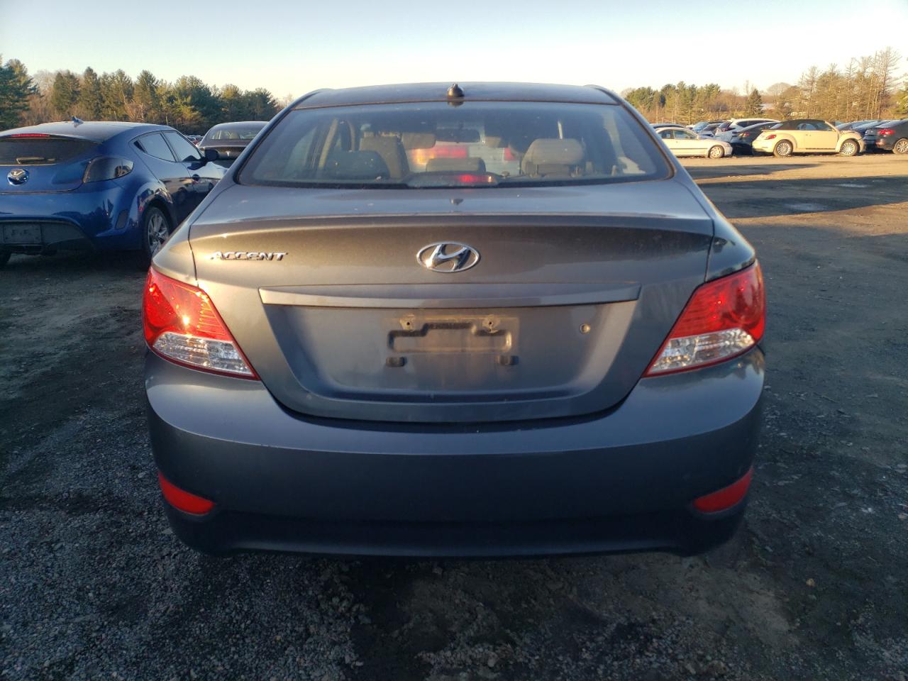 2013 Hyundai Accent - Image 6