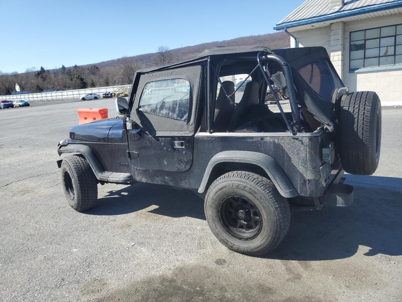 1995 Jeep Wrangler - Image 2