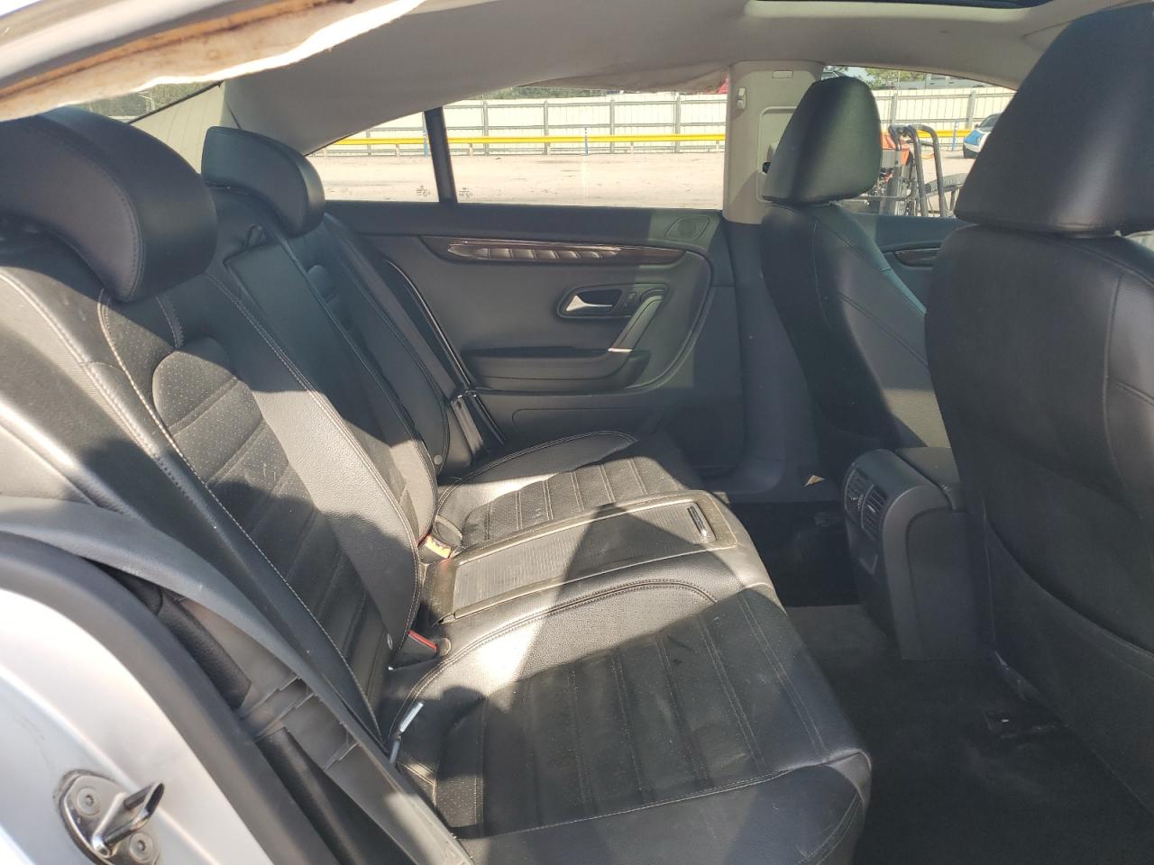 2012 Volkswagen Passat CC - Image 10