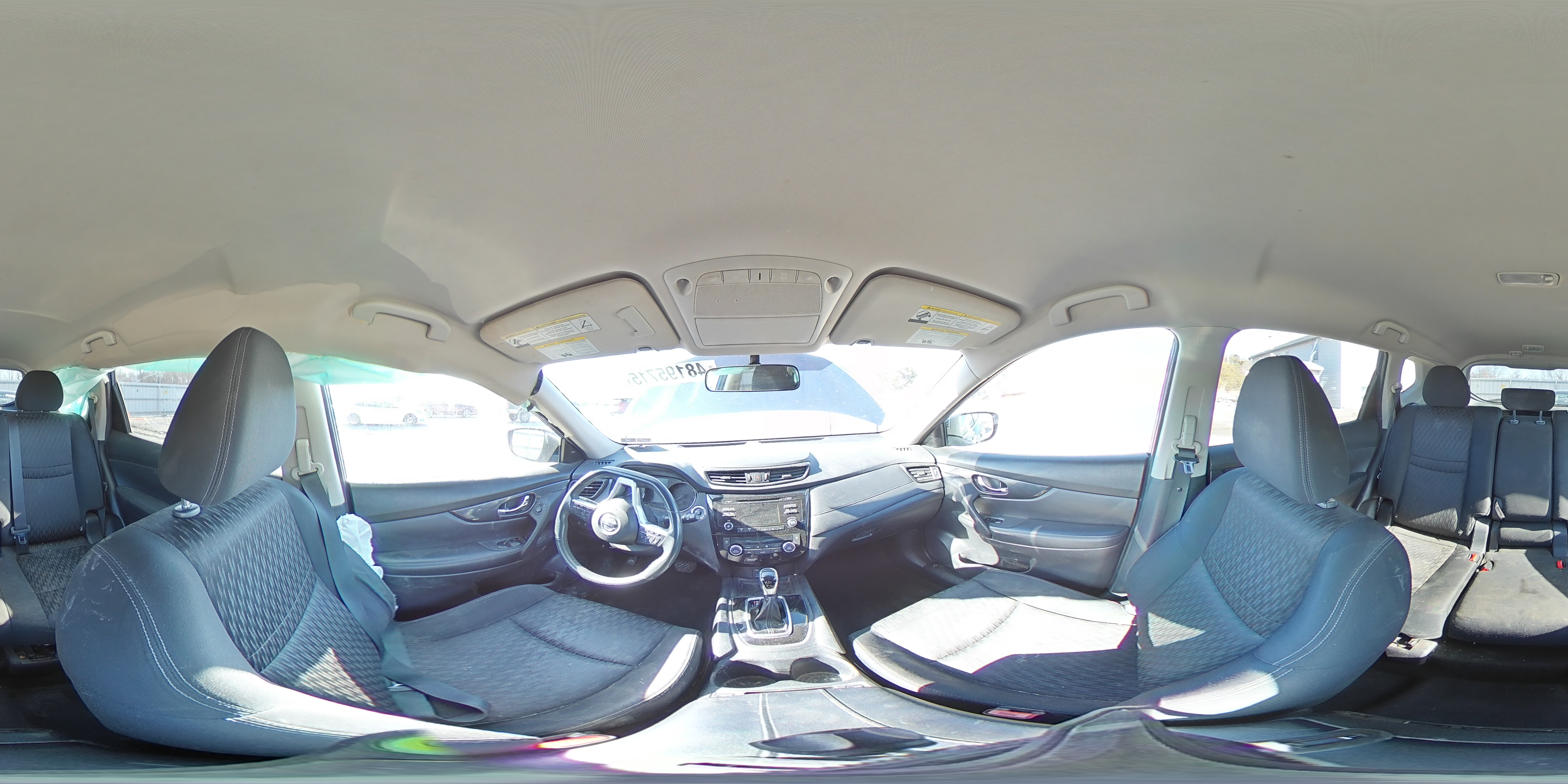 2017 Nissan Rogue - Image 14