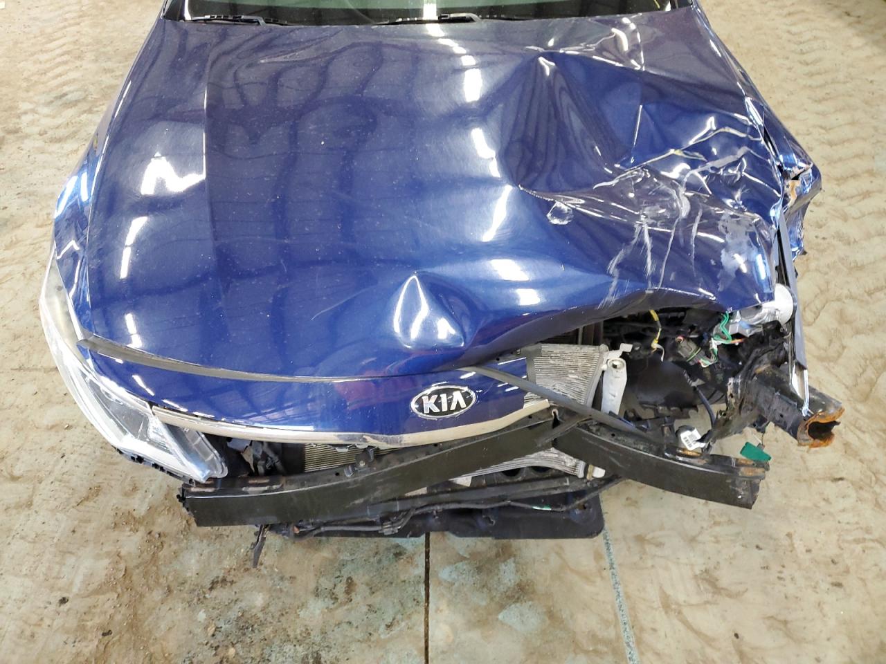 2016 Kia Optima - Image 11