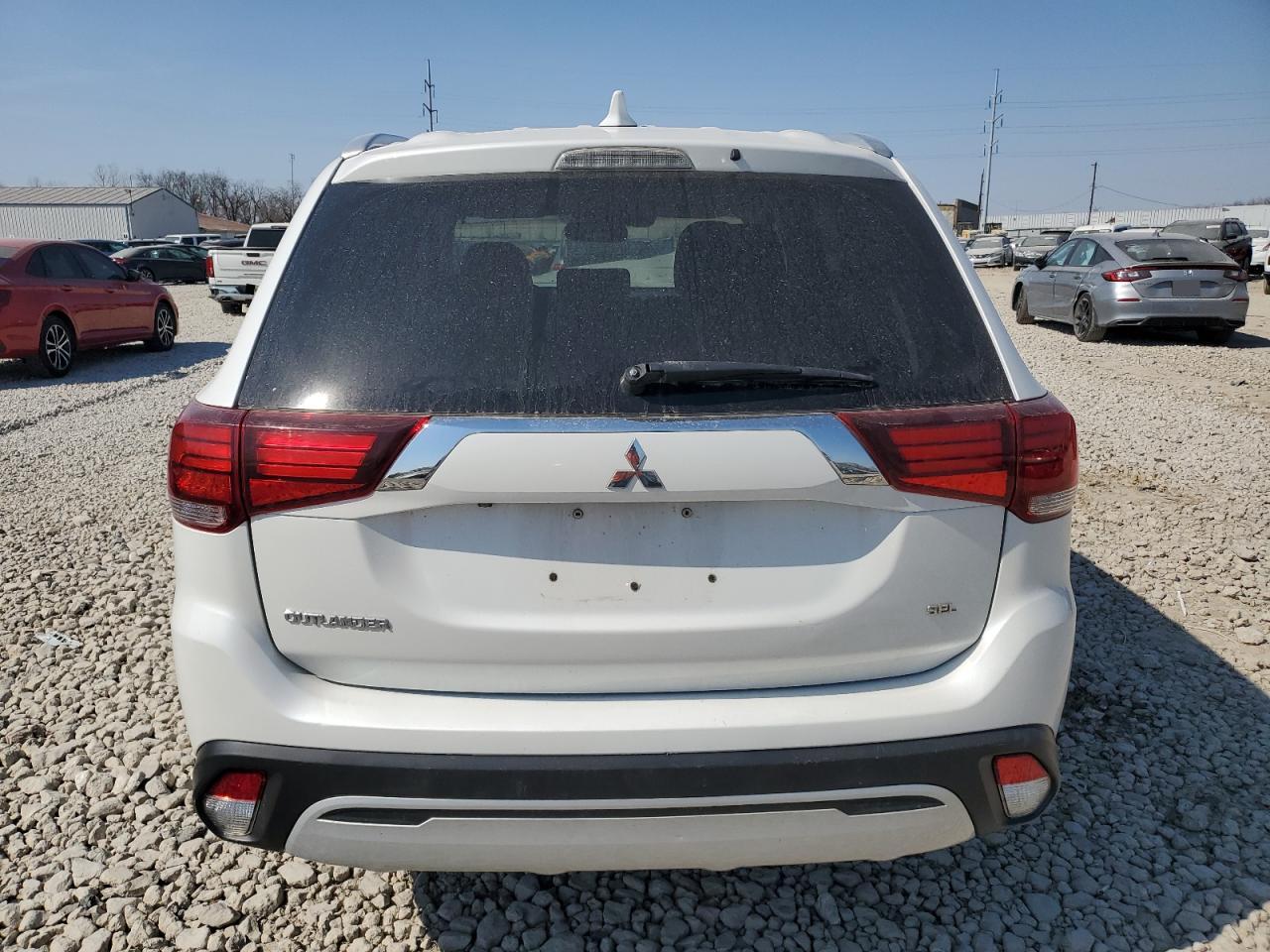 2020 Mitsubishi Outlander - Image 6