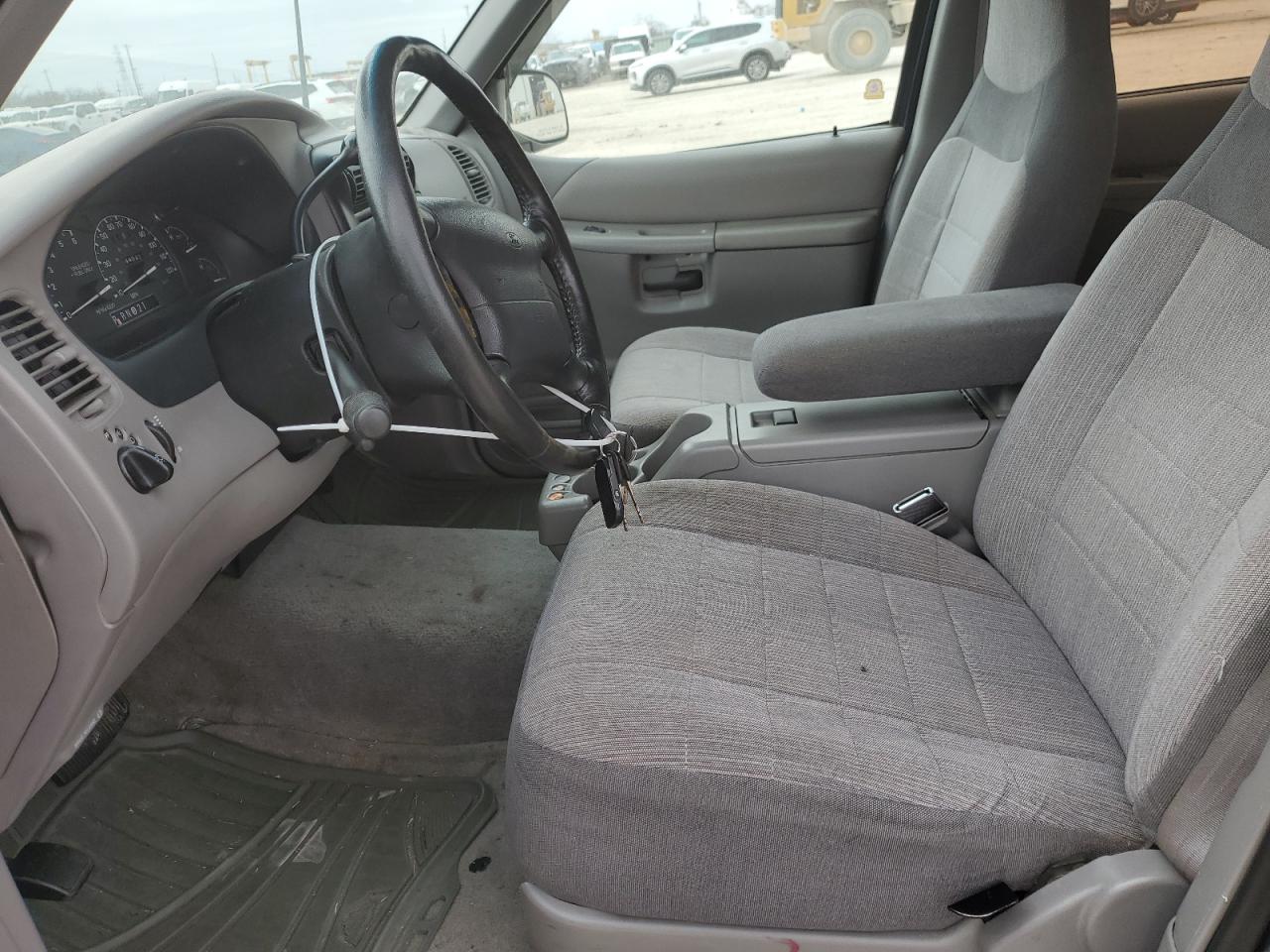 1996 Ford Explorer - Image 7