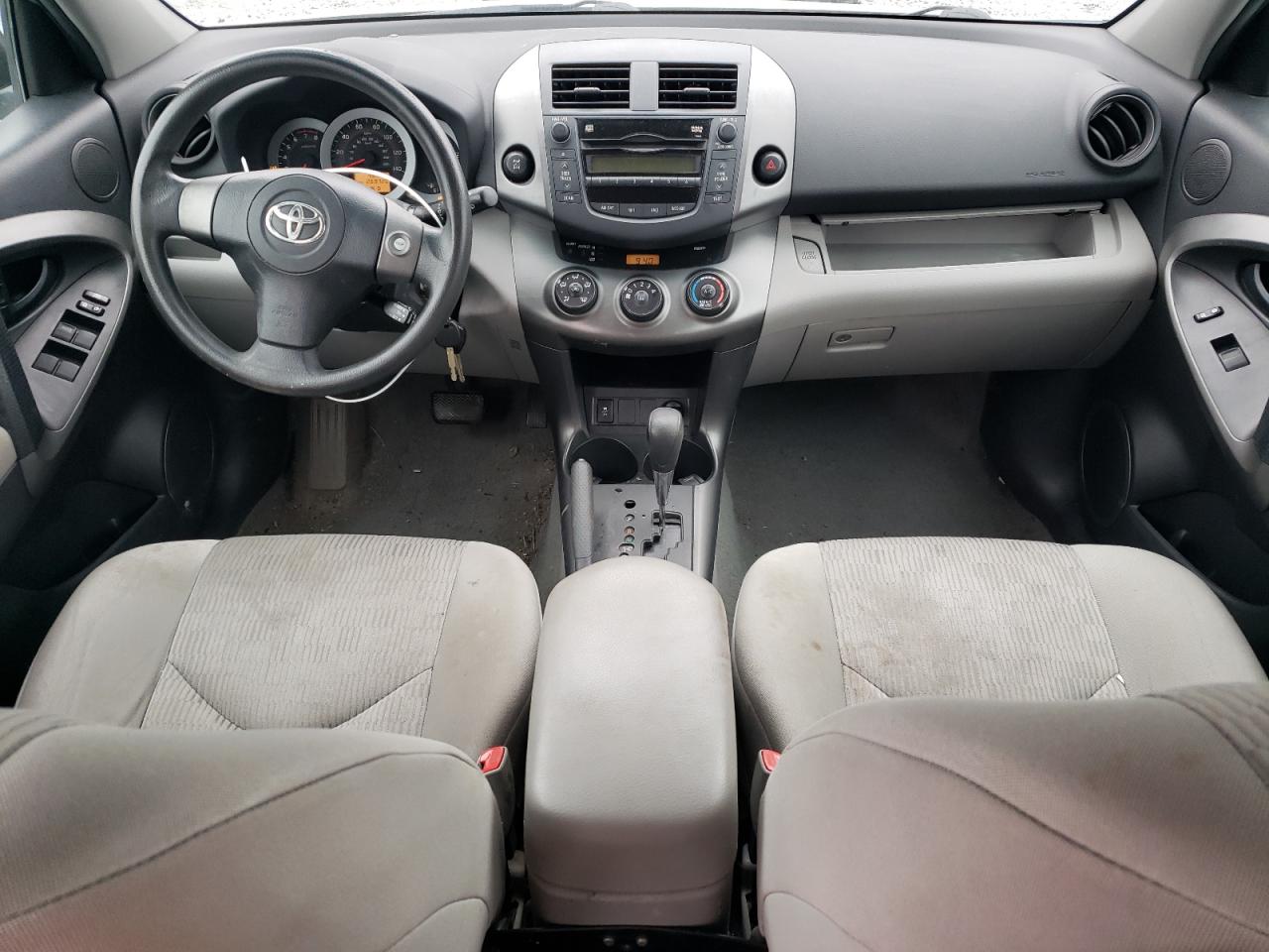 2010 Toyota RAV 4 - Image 8