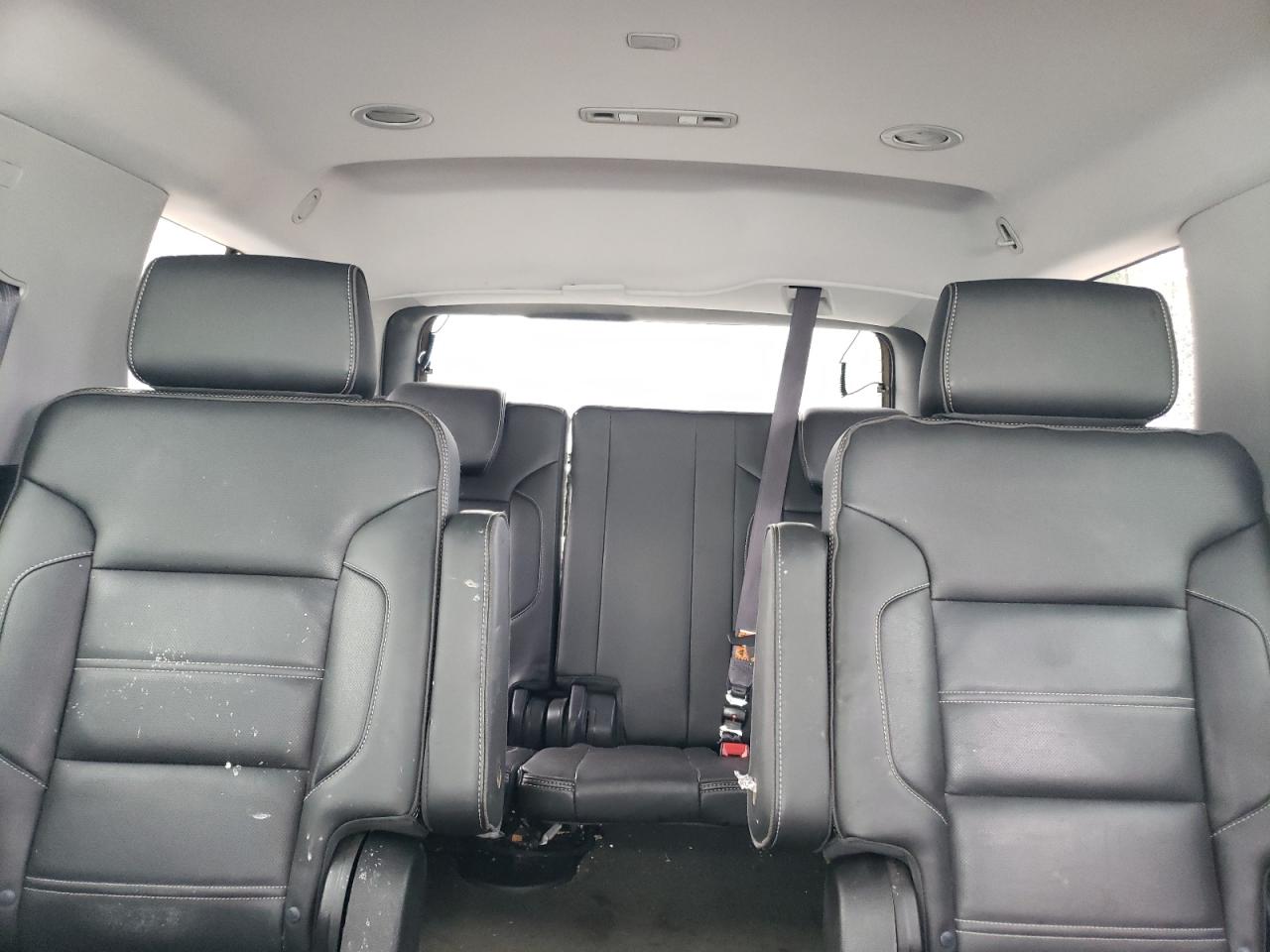 2015 GMC Yukon - Image 10
