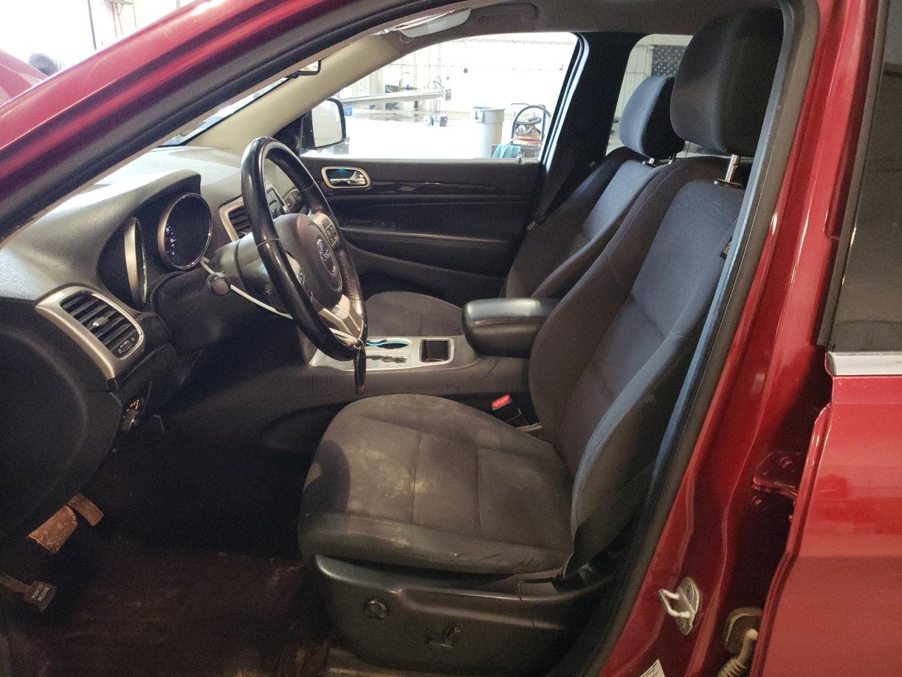 2012 Jeep Grand Cherokee - Image 7